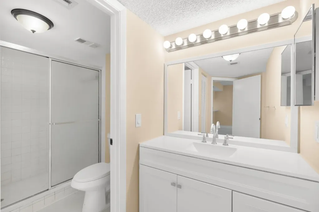 9855 Westview Drive Coral Springs FL 33076