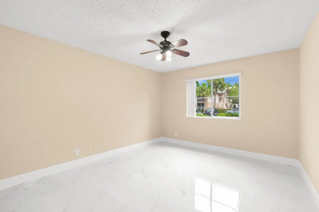 9855 Westview Drive Coral Springs FL 33076