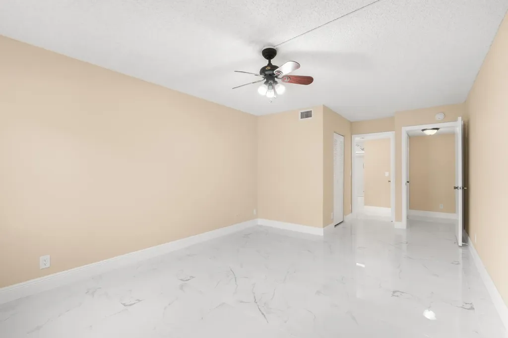 9855 Westview Drive Coral Springs FL 33076