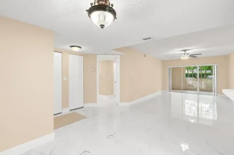 9855 Westview Drive Coral Springs FL 33076