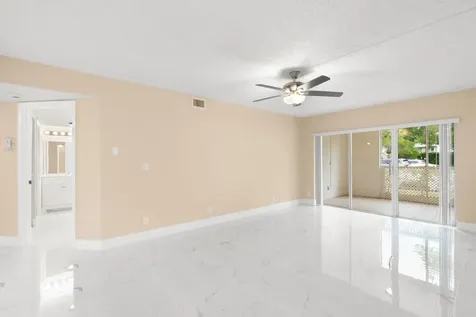 9855 Westview Drive Coral Springs FL 33076