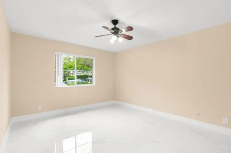 9855 Westview Drive Coral Springs FL 33076