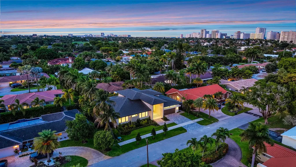 2717 NE 33rd Street Fort Lauderdale FL 33306