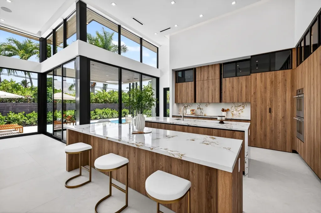 2717 NE 33rd Street Fort Lauderdale FL 33306