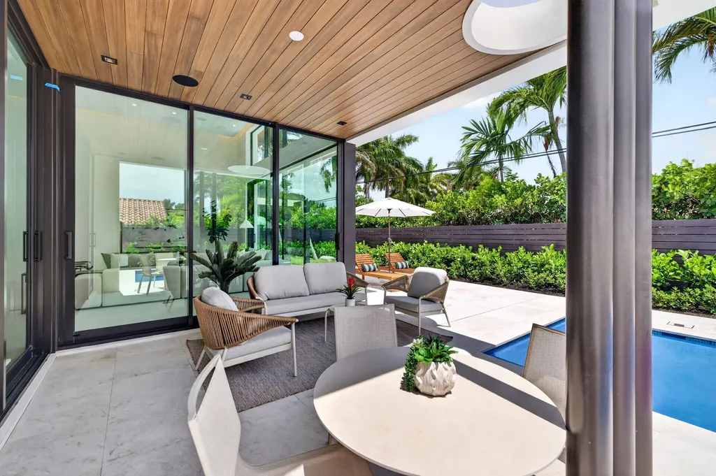 2717 NE 33rd Street Fort Lauderdale FL 33306