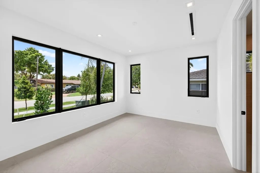2717 NE 33rd Street Fort Lauderdale FL 33306