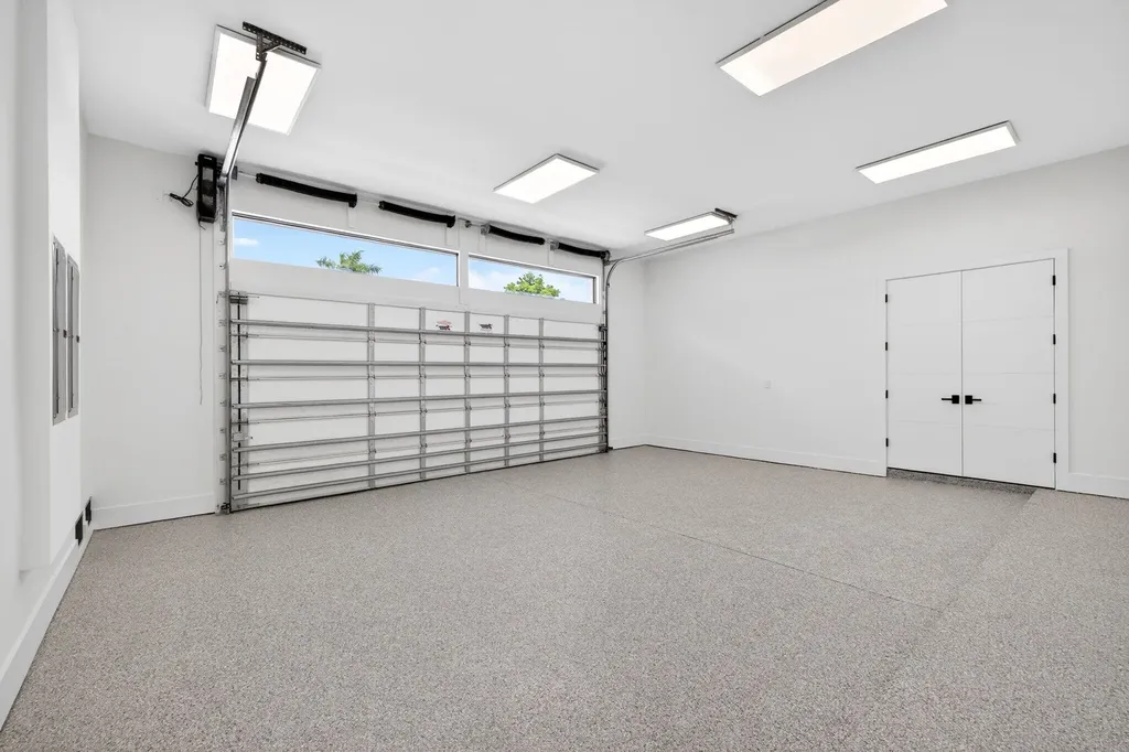 2717 NE 33rd Street Fort Lauderdale FL 33306