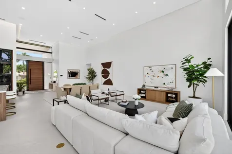 2717 NE 33rd Street Fort Lauderdale FL 33306