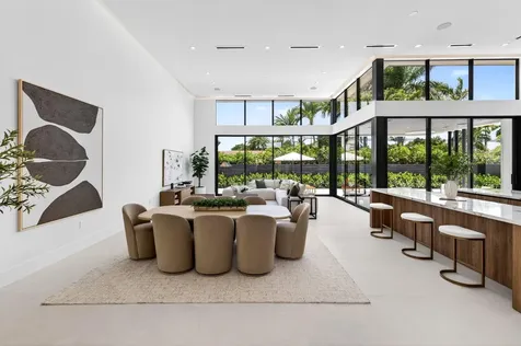 2717 NE 33rd Street Fort Lauderdale FL 33306