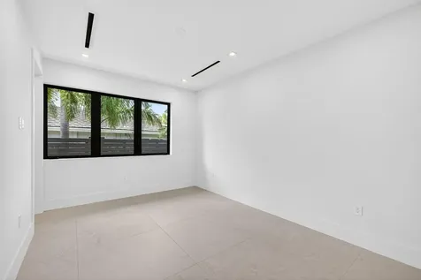 2717 NE 33rd Street Fort Lauderdale FL 33306