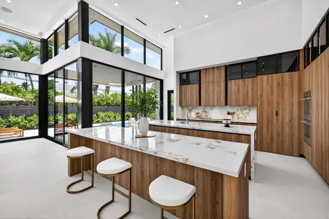 2717 NE 33rd Street Fort Lauderdale FL 33306