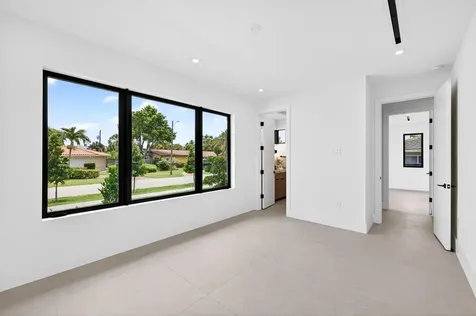 2717 NE 33rd Street Fort Lauderdale FL 33306