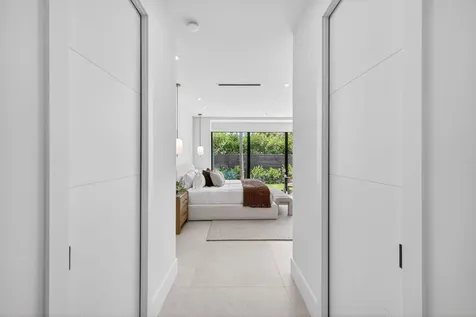 2717 NE 33rd Street Fort Lauderdale FL 33306