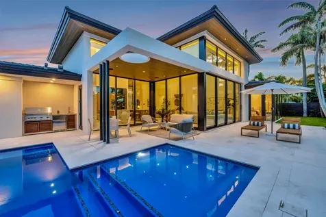 2717 NE 33rd Street Fort Lauderdale FL 33306