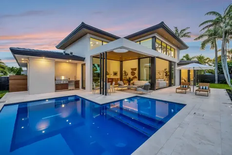 2717 NE 33rd Street Fort Lauderdale FL 33306