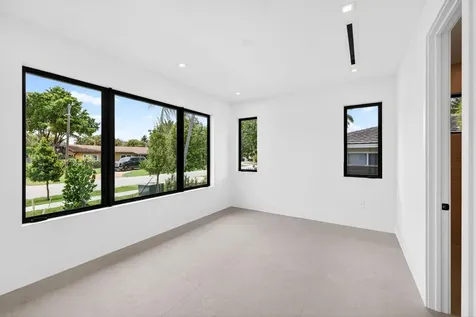 2717 NE 33rd Street Fort Lauderdale FL 33306