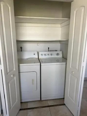 5848 Lincoln Street Hollywood FL 33021