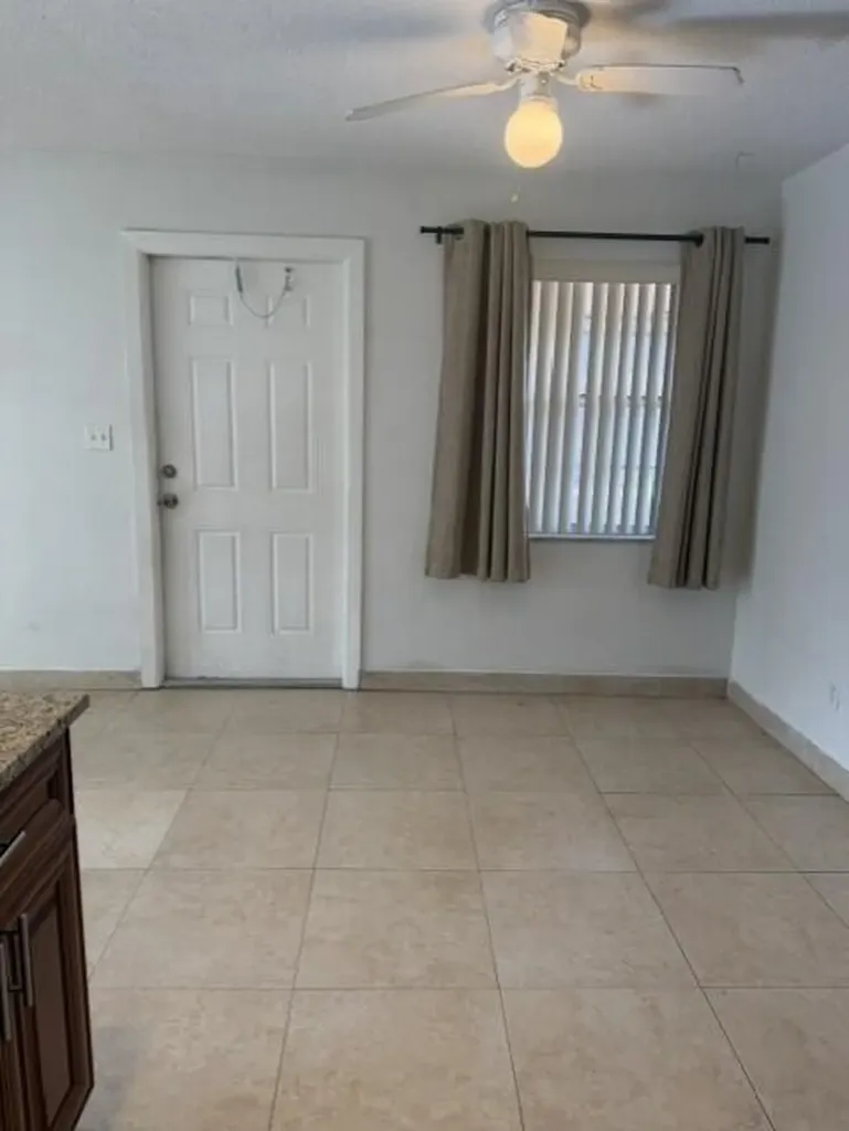 3651 SW 60th Terrace Davie FL 33314