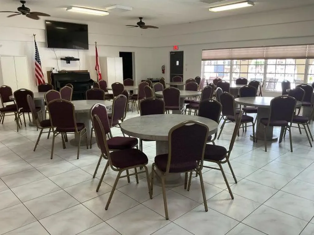 5680 SW 3rd Place Margate FL 33068