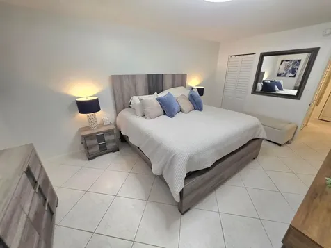 5680 SW 3rd Place Margate FL 33068