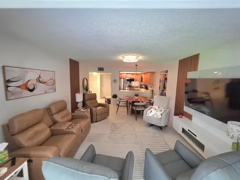 5680 SW 3rd Place Margate FL 33068