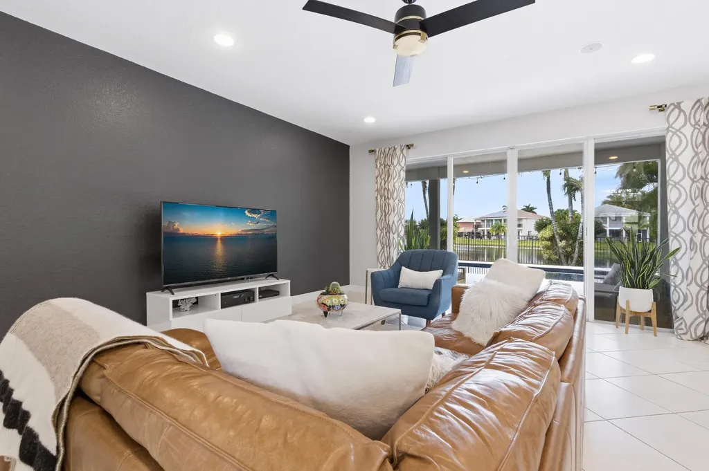 19123 Two River Lane Boca Raton FL 33498