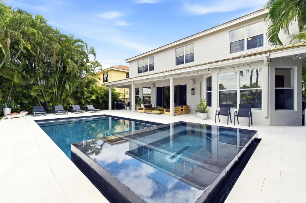 19123 Two River Lane Boca Raton FL 33498