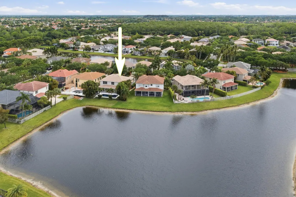 19123 Two River Lane Boca Raton FL 33498