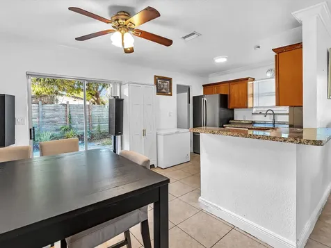 700 SW 5th Court Hallandale Beach FL 33009