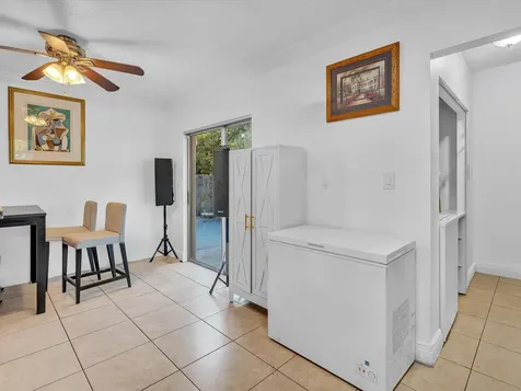 700 SW 5th Court Hallandale Beach FL 33009