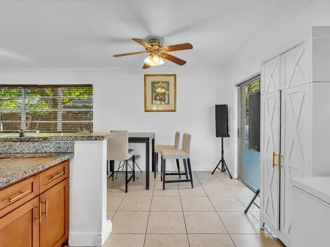 700 SW 5th Court Hallandale Beach FL 33009