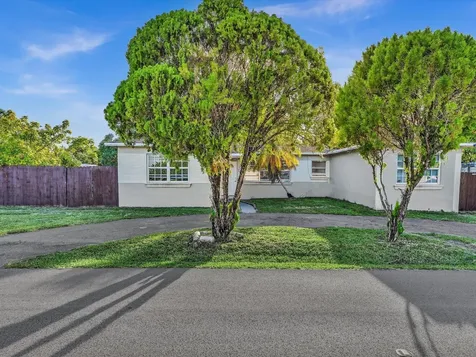 700 SW 5th Court Hallandale Beach FL 33009