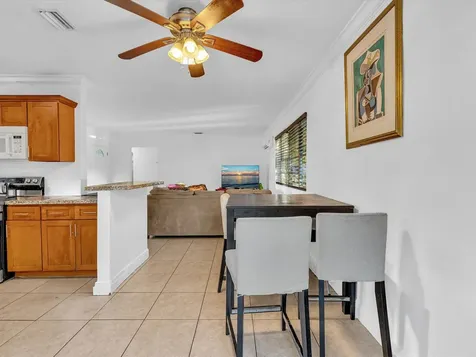 700 SW 5th Court Hallandale Beach FL 33009
