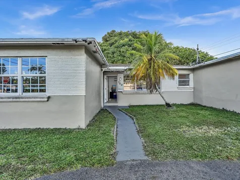 700 SW 5th Court Hallandale Beach FL 33009