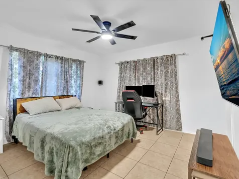 700 SW 5th Court Hallandale Beach FL 33009