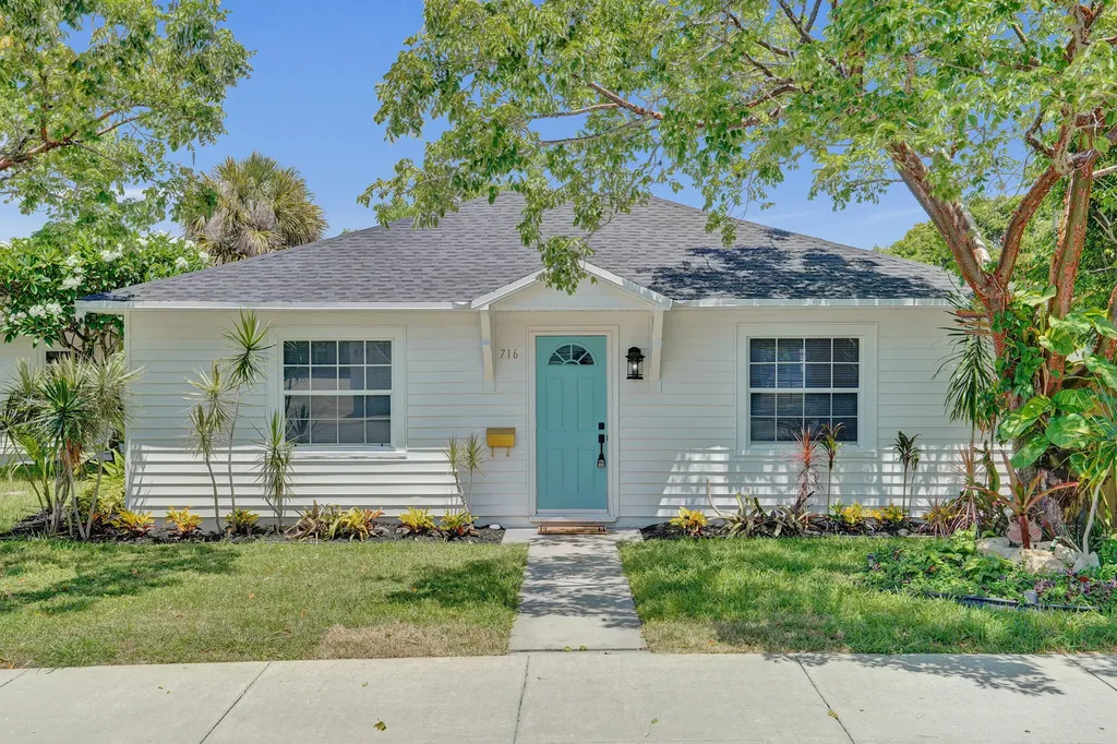 716 S Pine Street Lake Worth Beach FL 33460