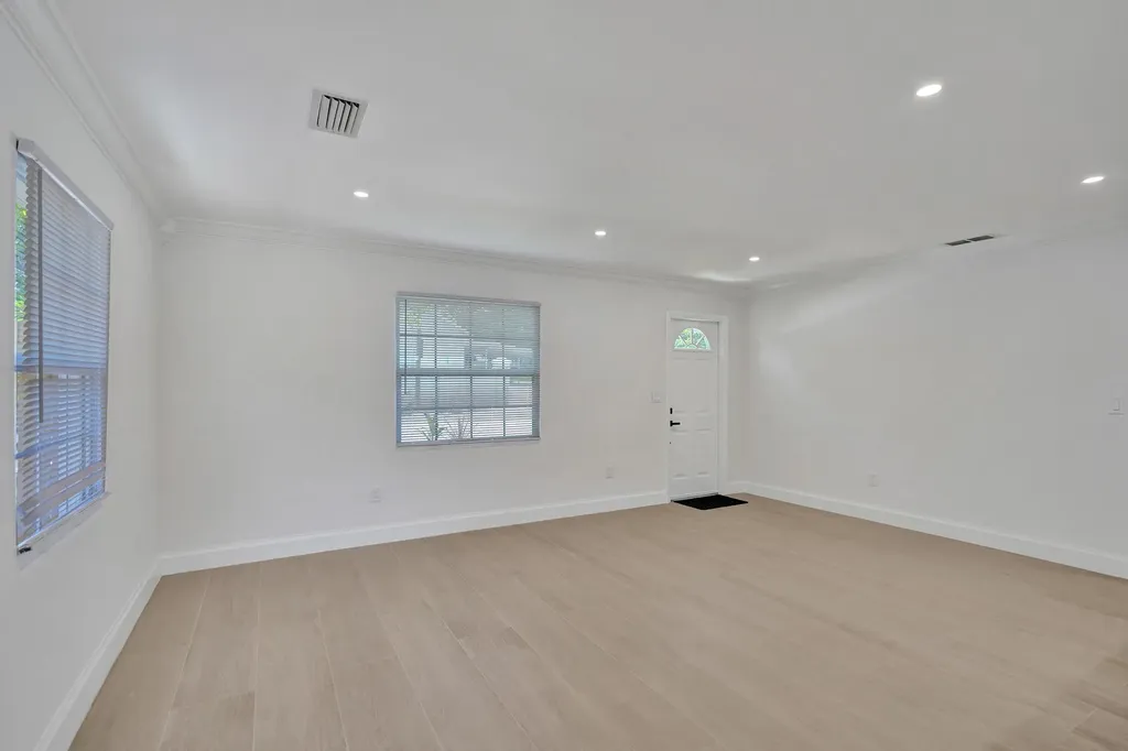 716 S Pine Street Lake Worth Beach FL 33460