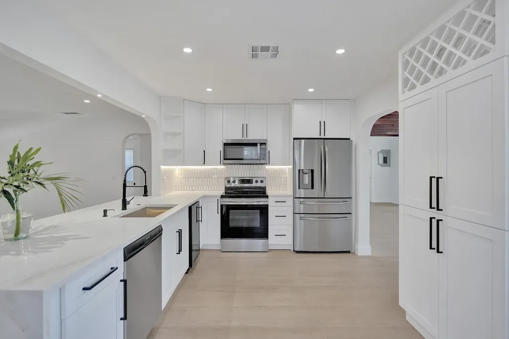 716 S Pine Street Lake Worth Beach FL 33460