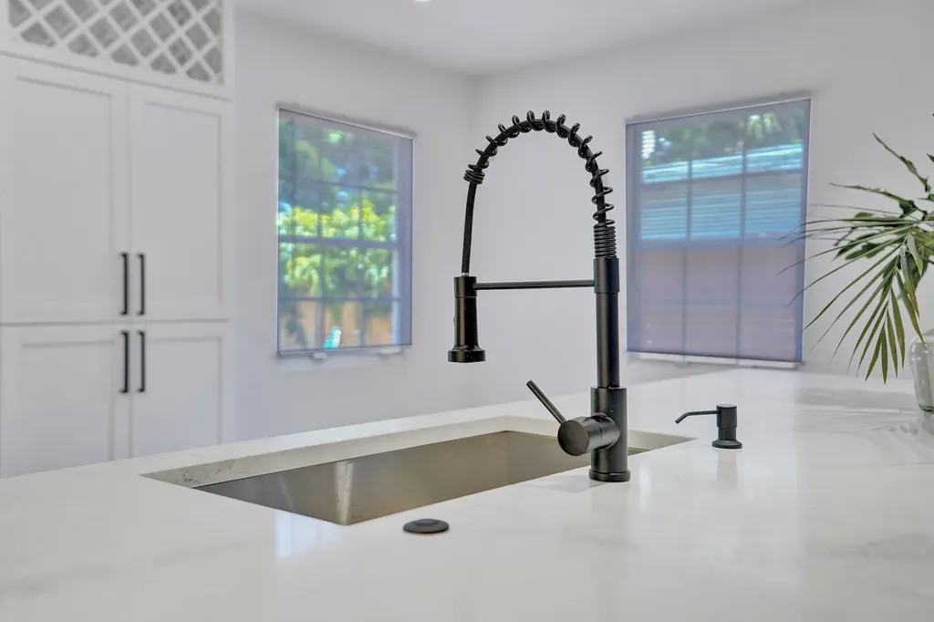 716 S Pine Street Lake Worth Beach FL 33460