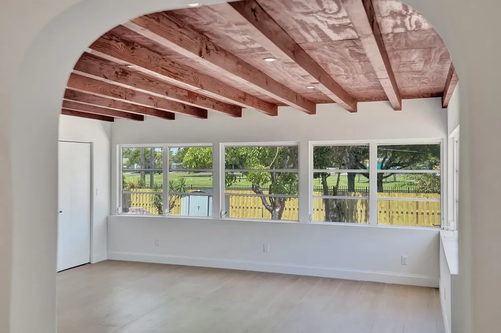716 S Pine Street Lake Worth Beach FL 33460