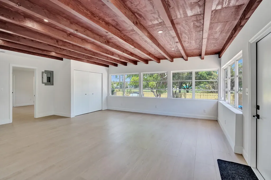 716 S Pine Street Lake Worth Beach FL 33460