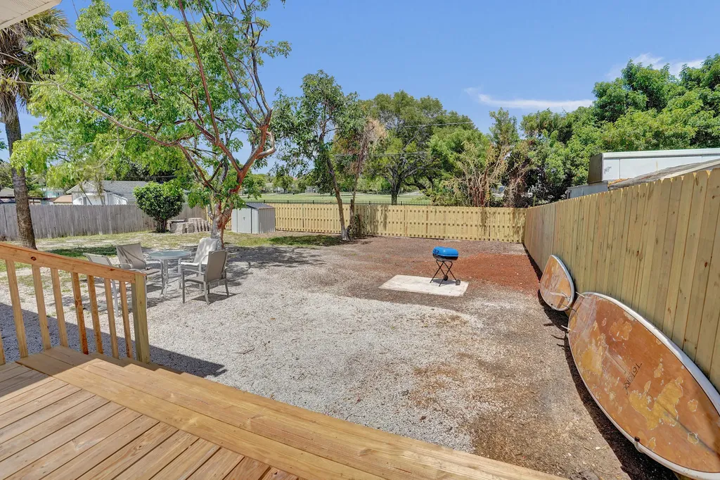 716 S Pine Street Lake Worth Beach FL 33460