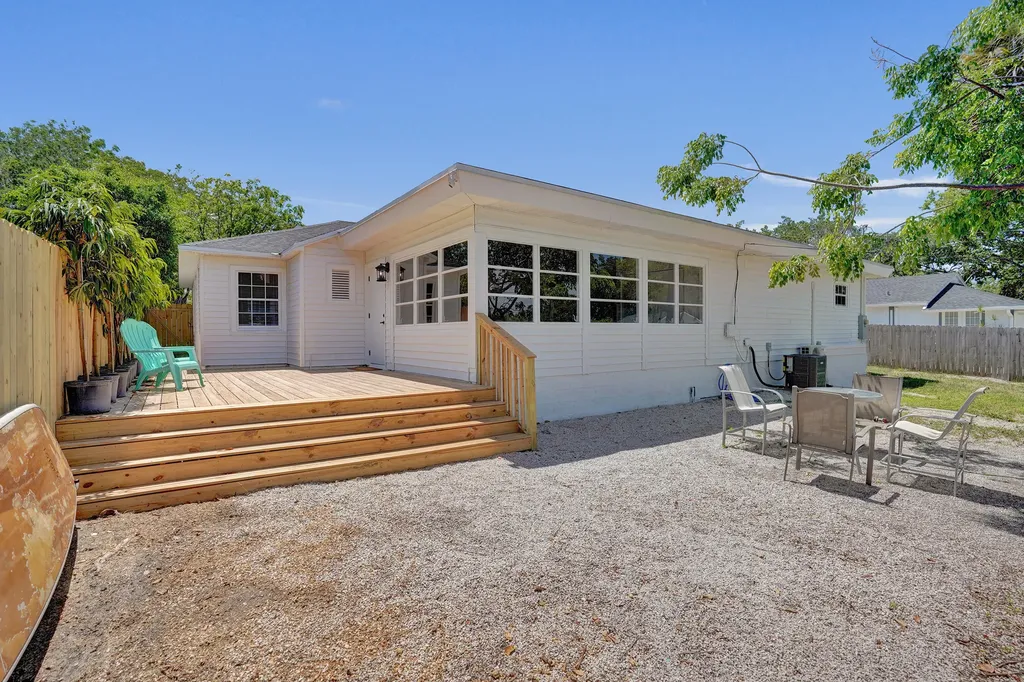 716 S Pine Street Lake Worth Beach FL 33460