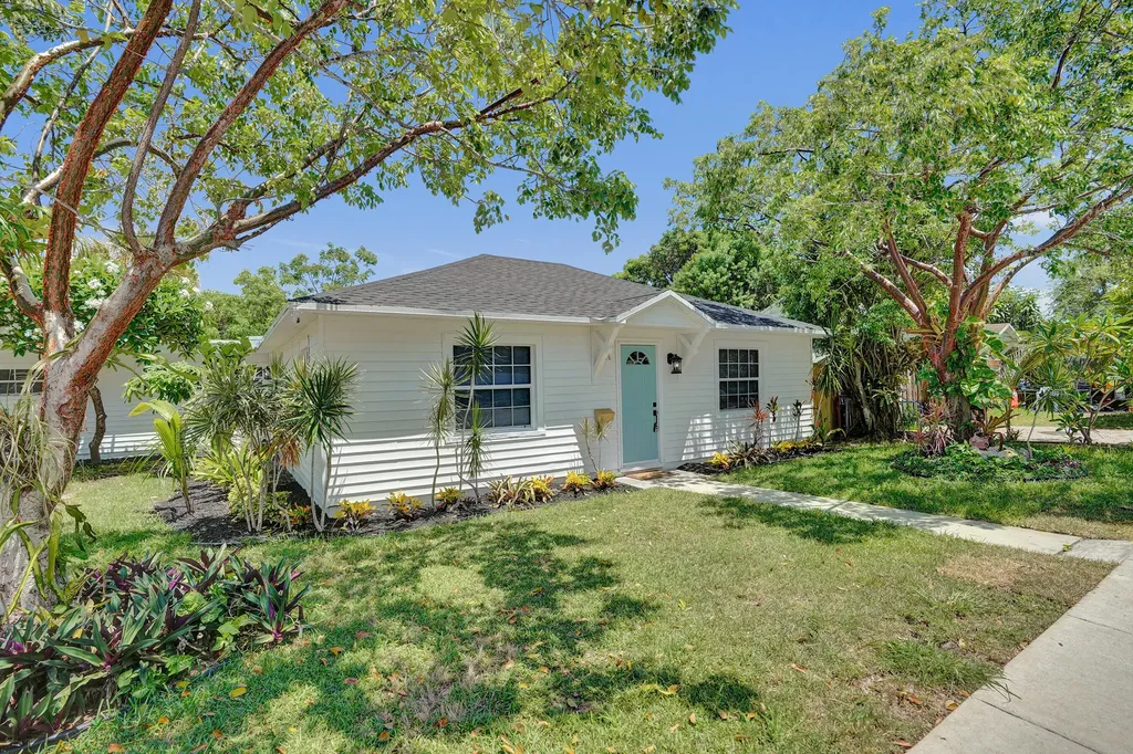 716 S Pine Street Lake Worth Beach FL 33460