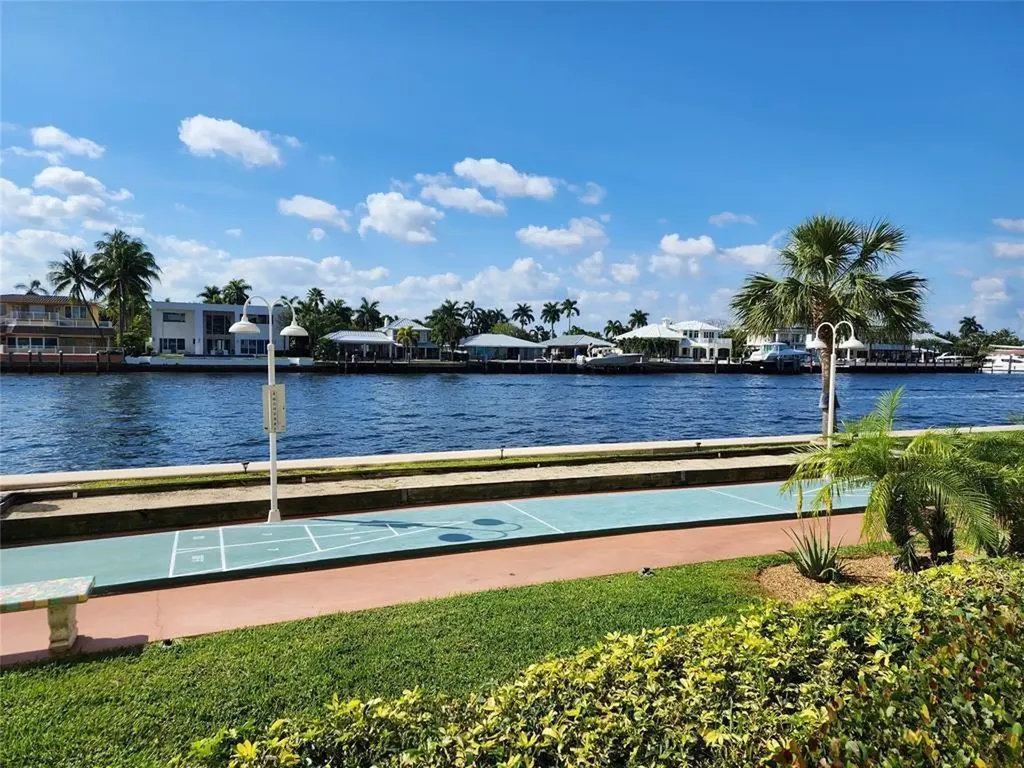 299 N Riverside Drive Pompano Beach FL 33062
