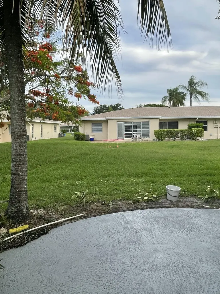 8744 Bella Vista Drive Boca Raton FL 33433
