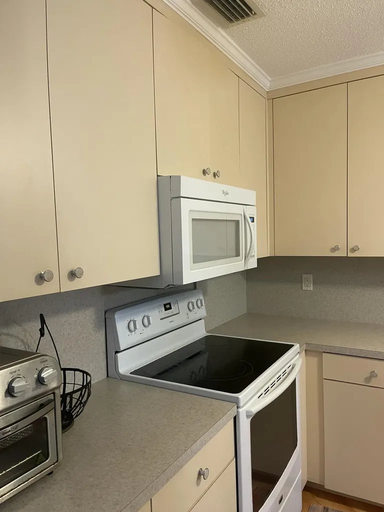 8744 Bella Vista Drive Boca Raton FL 33433