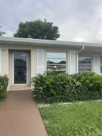 8744 Bella Vista Drive Boca Raton FL 33433