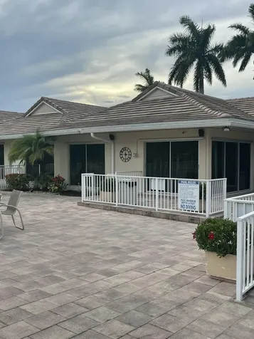 8744 Bella Vista Drive Boca Raton FL 33433