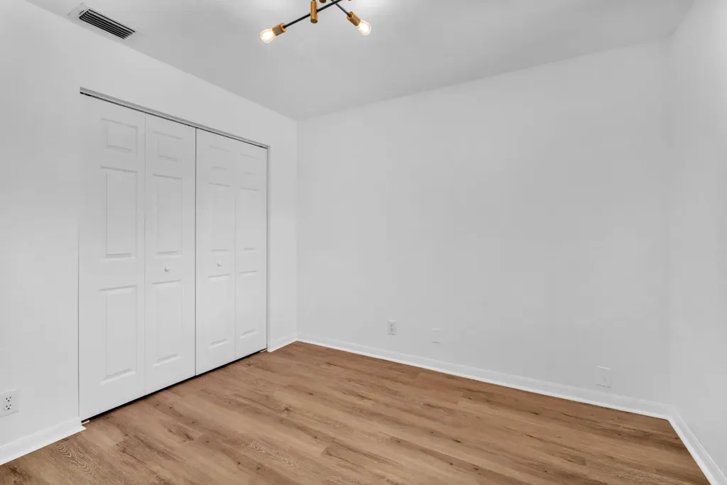 6511 Pelican Terrace Coconut Creek FL 33073